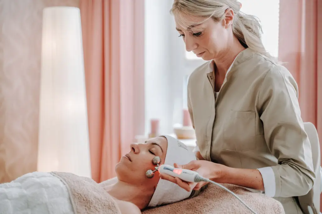 Professionelle Hautbehandlung durch Alexandra Linsner im Skincare Studio Chemnitz